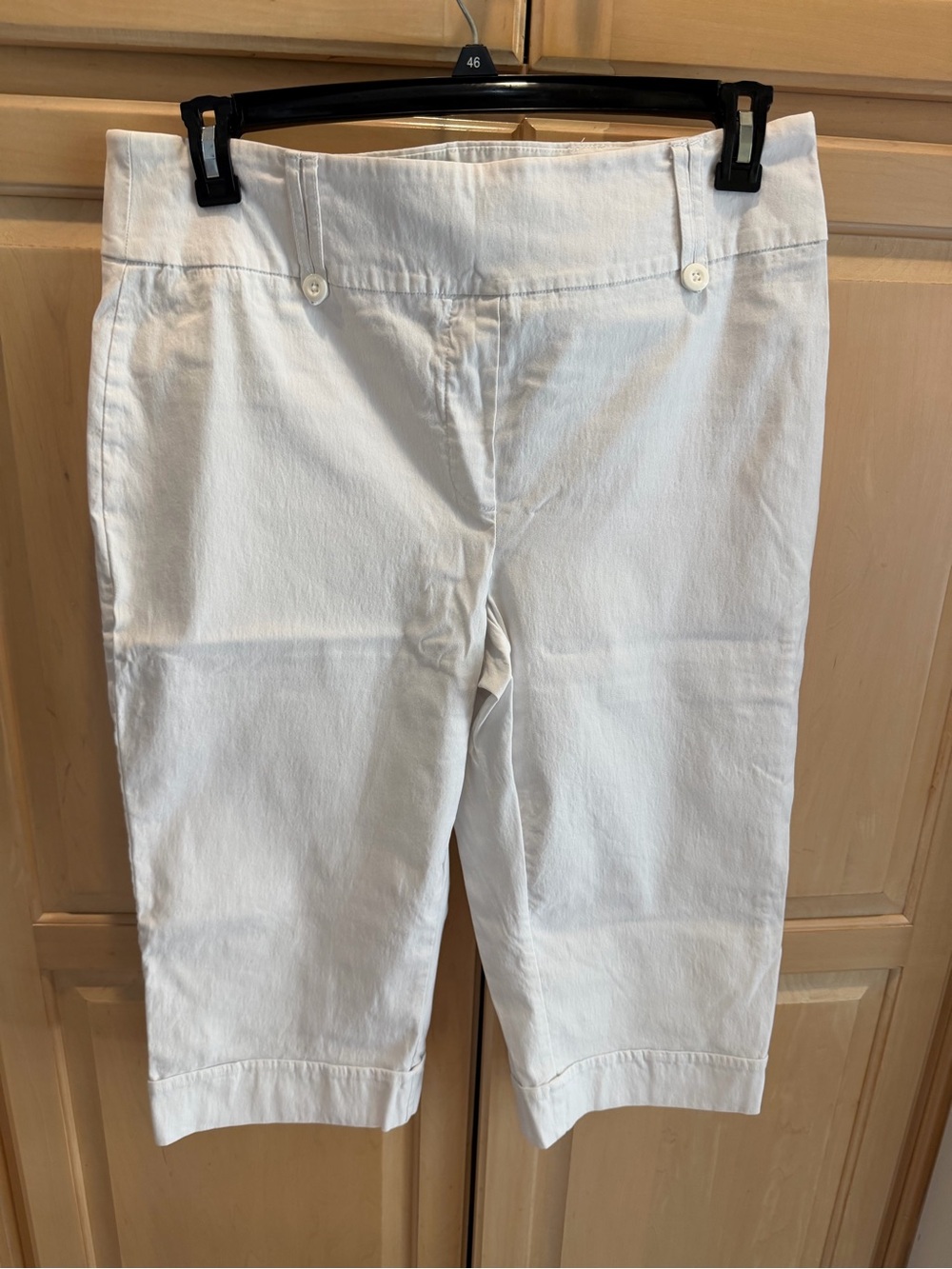 Reitmans White Bermuda Capri Shorts